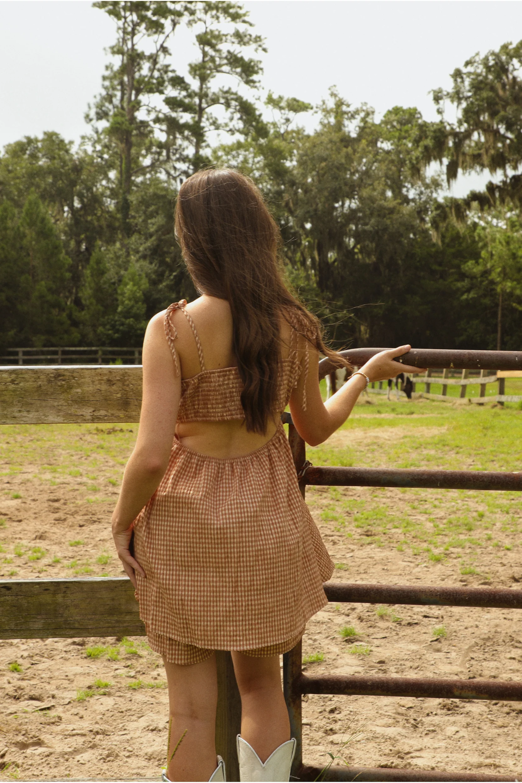 In The Pasture Romper: Peach/Gingham - Image 4