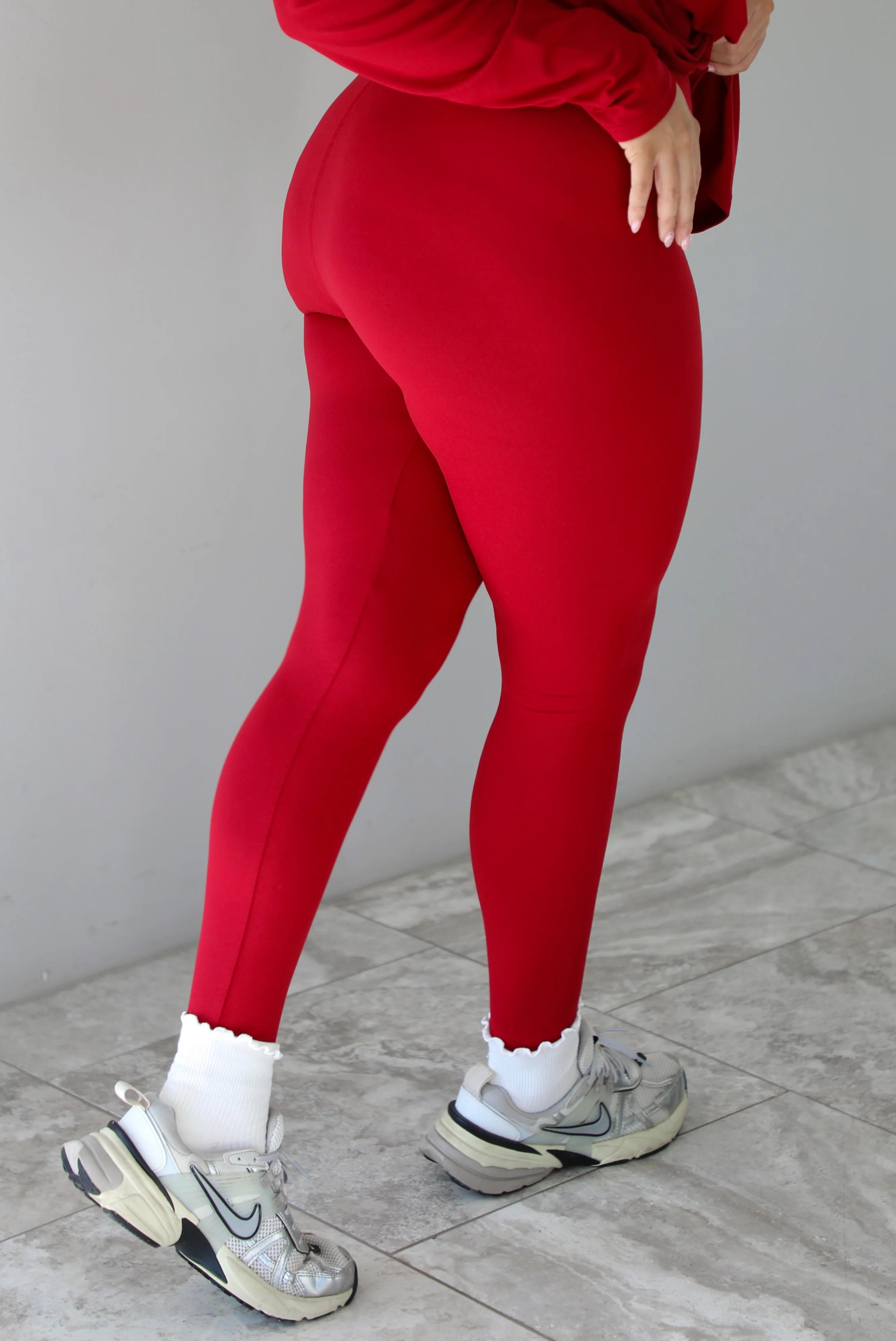 Just A Little Set: Red - Image 7